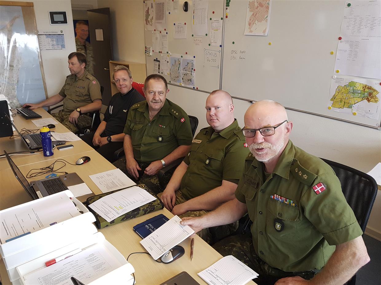 Engagement og koncentration ses tydeligt hos personellet på operationscenteret